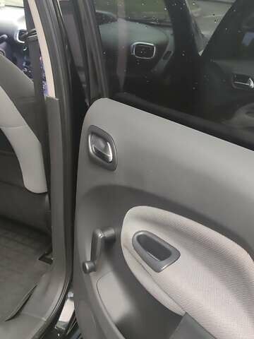 Черный Ситроен С3 Пикассо, объемом двигателя 1.4 л и пробегом 175 тыс. км за 5500 $, фото 37 на Automoto.ua