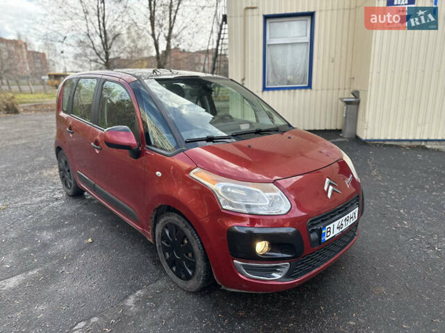 Червоний Сітроен С3 Пікассо, об'ємом двигуна 1.4 л та пробігом 214 тис. км за 3999 $, фото 1 на Automoto.ua