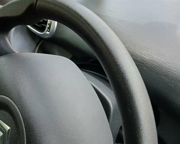 Червоний Сітроен С3 Пікассо, об'ємом двигуна 1.4 л та пробігом 225 тис. км за 5300 $, фото 22 на Automoto.ua