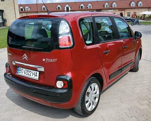 Червоний Сітроен С3 Пікассо, об'ємом двигуна 1.4 л та пробігом 225 тис. км за 5300 $, фото 7 на Automoto.ua