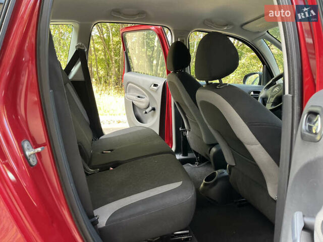 Червоний Сітроен С3 Пікассо, об'ємом двигуна 1.6 л та пробігом 244 тис. км за 4900 $, фото 27 на Automoto.ua