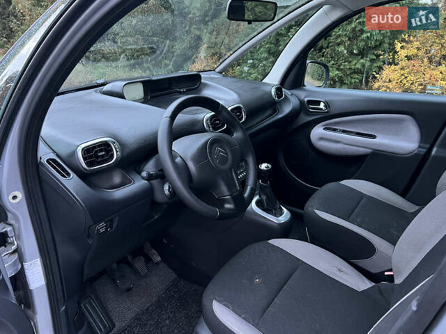 Серый Ситроен С3 Пикассо, объемом двигателя 0 л и пробегом 146 тыс. км за 4500 $, фото 7 на Automoto.ua