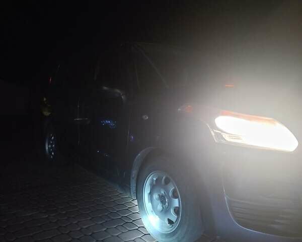 Серый Ситроен С3 Пикассо, объемом двигателя 1.4 л и пробегом 190 тыс. км за 3600 $, фото 4 на Automoto.ua