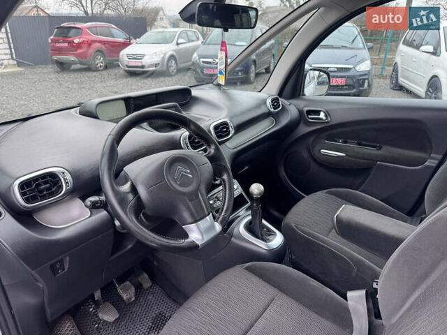 Серый Ситроен С3 Пикассо, объемом двигателя 1.6 л и пробегом 260 тыс. км за 4490 $, фото 33 на Automoto.ua