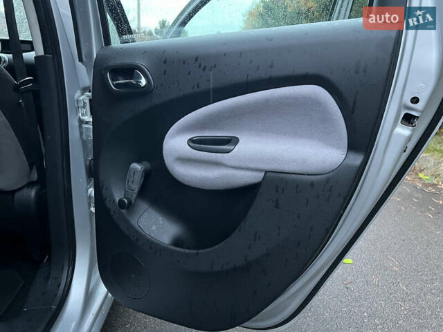 Серый Ситроен С3 Пикассо, объемом двигателя 0 л и пробегом 146 тыс. км за 4500 $, фото 16 на Automoto.ua