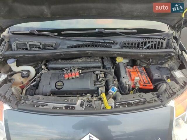 Сітроен С3 Пікассо 2009 у Долине на Automoto.ua Сірий Сітроен С3 Пікассо, об'ємом двигуна 1.6 л та пробігом 200 тис. км за 5500 $, фото 11 на Automoto.ua