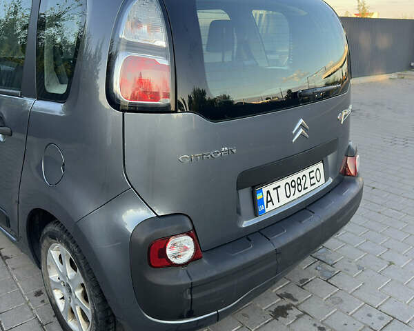 Серый Ситроен С3 Пикассо, объемом двигателя 1.4 л и пробегом 210 тыс. км за 5500 $, фото 7 на Automoto.ua