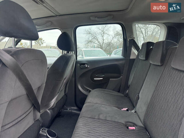 Серый Ситроен С3 Пикассо, объемом двигателя 1.6 л и пробегом 260 тыс. км за 4490 $, фото 20 на Automoto.ua