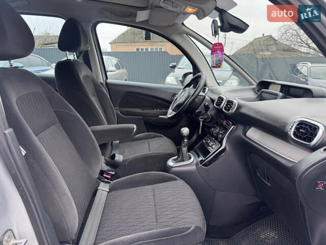 Серый Ситроен С3 Пикассо, объемом двигателя 1.6 л и пробегом 260 тыс. км за 4490 $, фото 23 на Automoto.ua