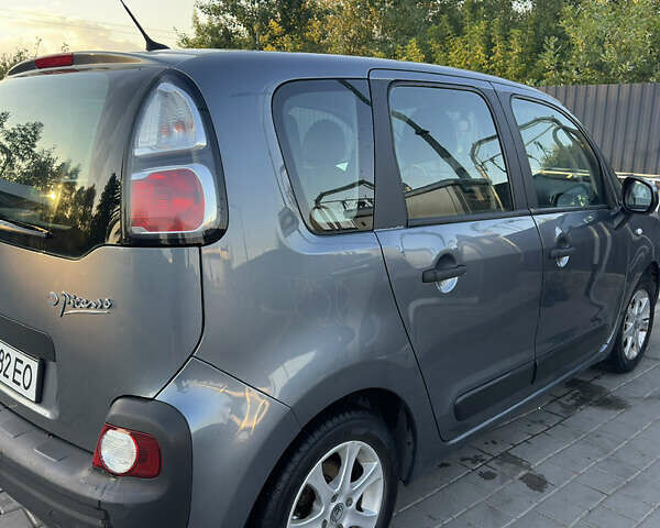 Серый Ситроен С3 Пикассо, объемом двигателя 1.4 л и пробегом 210 тыс. км за 5500 $, фото 5 на Automoto.ua