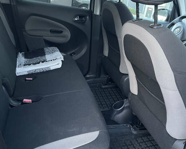 Сірий Сітроен С3 Пікассо, об'ємом двигуна 1.6 л та пробігом 364 тис. км за 5300 $, фото 38 на Automoto.ua