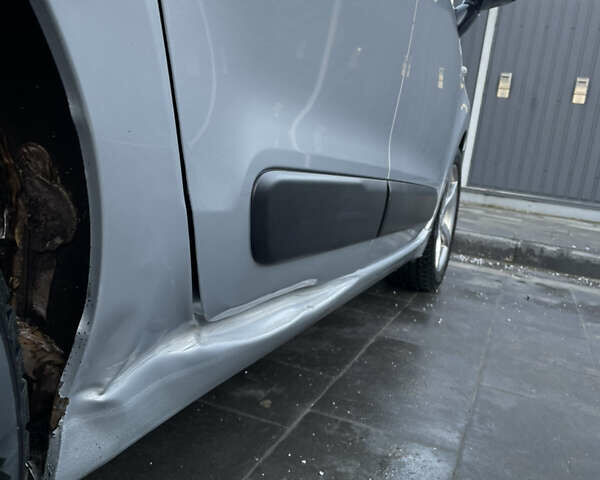 Сірий Сітроен С3 Пікассо, об'ємом двигуна 1.6 л та пробігом 364 тис. км за 5300 $, фото 16 на Automoto.ua