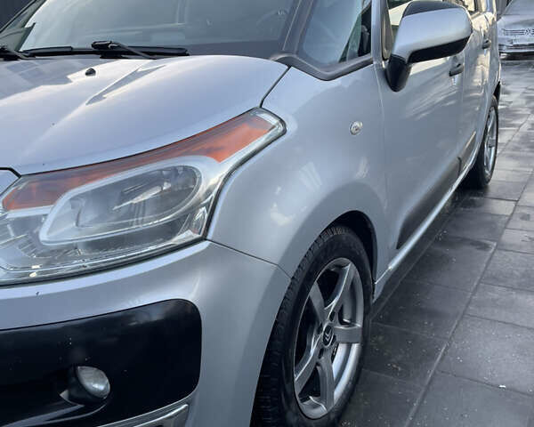 Сірий Сітроен С3 Пікассо, об'ємом двигуна 1.6 л та пробігом 364 тис. км за 5300 $, фото 3 на Automoto.ua