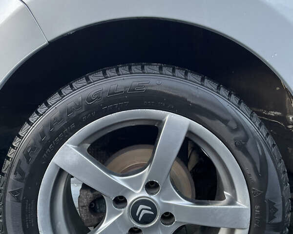 Сірий Сітроен С3 Пікассо, об'ємом двигуна 1.6 л та пробігом 364 тис. км за 5300 $, фото 10 на Automoto.ua