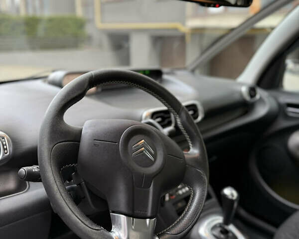 Серый Ситроен С3 Пикассо, объемом двигателя 1.6 л и пробегом 101 тыс. км за 6600 $, фото 5 на Automoto.ua