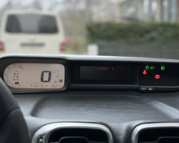 Серый Ситроен С3 Пикассо, объемом двигателя 1.6 л и пробегом 101 тыс. км за 6600 $, фото 12 на Automoto.ua