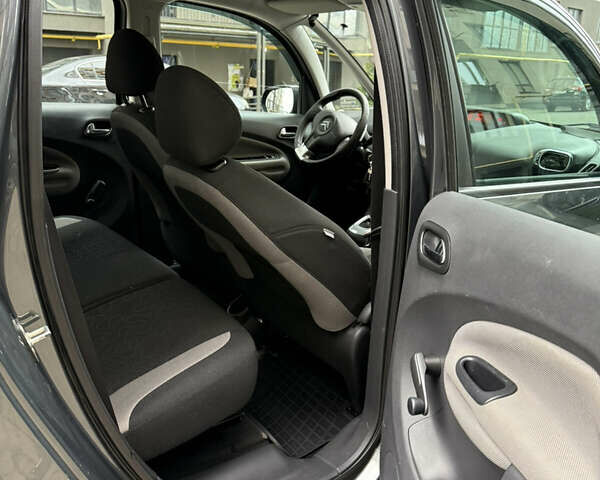 Серый Ситроен С3 Пикассо, объемом двигателя 1.6 л и пробегом 101 тыс. км за 6600 $, фото 10 на Automoto.ua