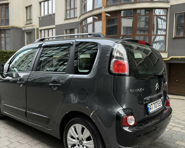 Серый Ситроен С3 Пикассо, объемом двигателя 1.6 л и пробегом 101 тыс. км за 6600 $, фото 3 на Automoto.ua