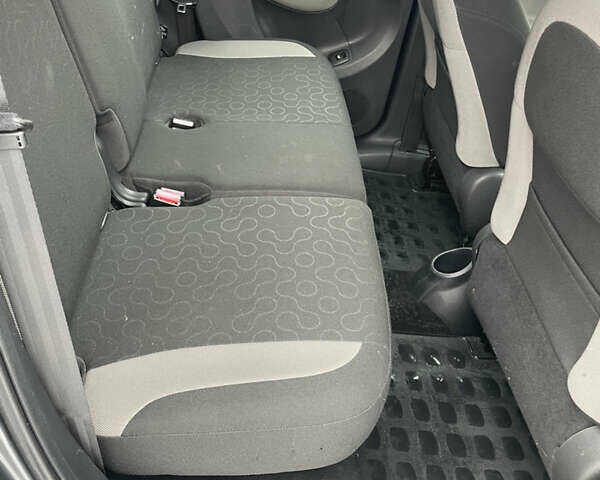 Сірий Сітроен С3 Пікассо, об'ємом двигуна 1.56 л та пробігом 170 тис. км за 6900 $, фото 10 на Automoto.ua