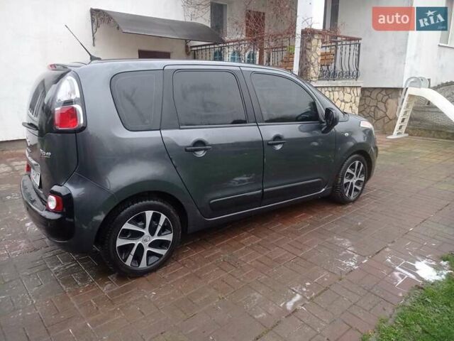 Серый Ситроен С3 Пикассо, объемом двигателя 1.56 л и пробегом 220 тыс. км за 7600 $, фото 2 на Automoto.ua