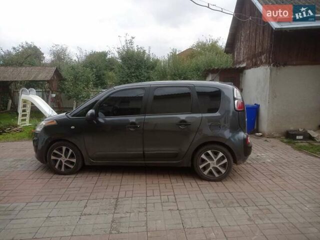 Серый Ситроен С3 Пикассо, объемом двигателя 1.56 л и пробегом 220 тыс. км за 7600 $, фото 1 на Automoto.ua