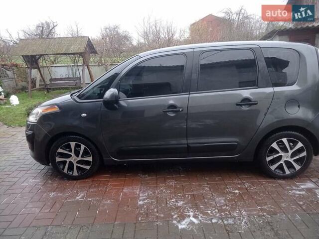 Серый Ситроен С3 Пикассо, объемом двигателя 1.56 л и пробегом 220 тыс. км за 7600 $, фото 6 на Automoto.ua