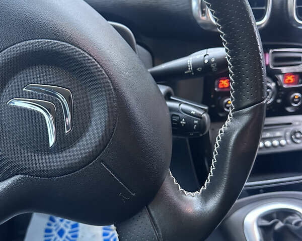 Серый Ситроен С3 Пикассо, объемом двигателя 1.56 л и пробегом 161 тыс. км за 7900 $, фото 25 на Automoto.ua