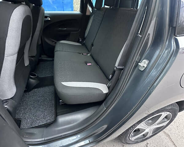 Серый Ситроен С3 Пикассо, объемом двигателя 1.56 л и пробегом 161 тыс. км за 7900 $, фото 13 на Automoto.ua