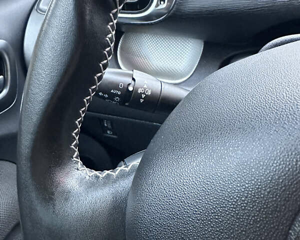 Серый Ситроен С3 Пикассо, объемом двигателя 1.56 л и пробегом 161 тыс. км за 7900 $, фото 26 на Automoto.ua