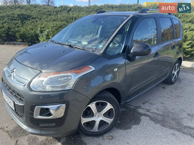 Сірий Сітроен С3 Пікассо, об'ємом двигуна 1.56 л та пробігом 160 тис. км за 7950 $, фото 2 на Automoto.ua