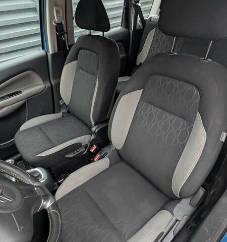 Синий Ситроен С3 Пикассо, объемом двигателя 1.56 л и пробегом 121 тыс. км за 8800 $, фото 3 на Automoto.ua