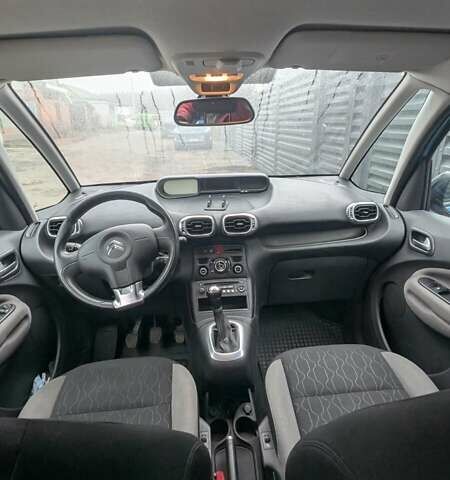 Синий Ситроен С3 Пикассо, объемом двигателя 1.56 л и пробегом 121 тыс. км за 8800 $, фото 2 на Automoto.ua