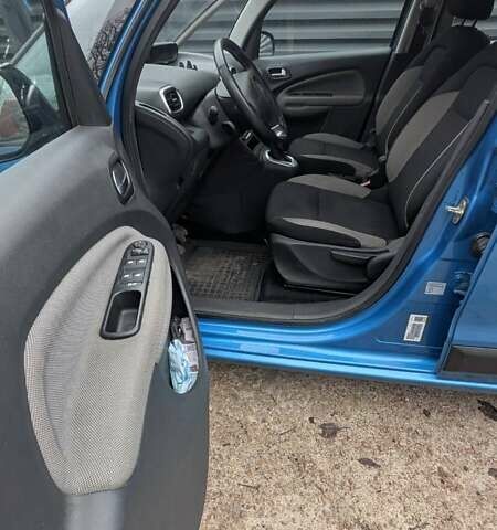 Синий Ситроен С3 Пикассо, объемом двигателя 1.56 л и пробегом 121 тыс. км за 8800 $, фото 4 на Automoto.ua