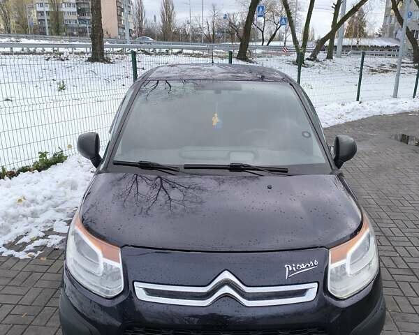 Синий Ситроен С3 Пикассо, объемом двигателя 1.4 л и пробегом 153 тыс. км за 6600 $, фото 1 на Automoto.ua
