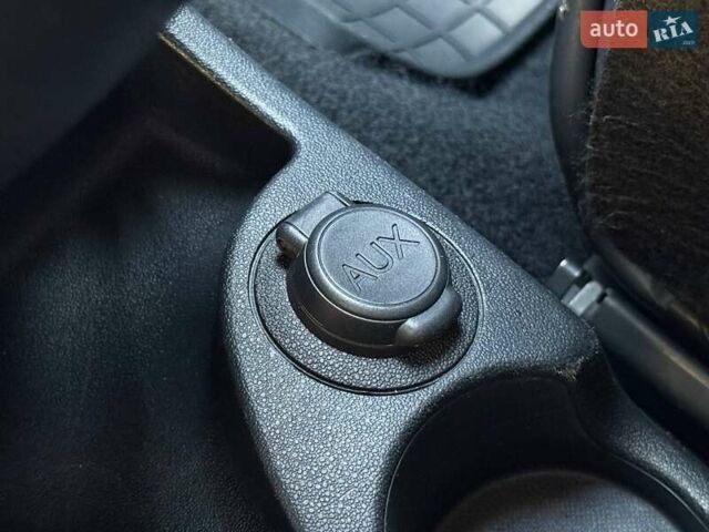 Синий Ситроен С3 Пикассо, объемом двигателя 1.56 л и пробегом 227 тыс. км за 7200 $, фото 23 на Automoto.ua