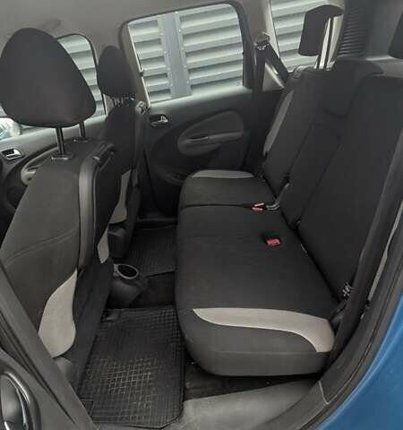 Синий Ситроен С3 Пикассо, объемом двигателя 1.56 л и пробегом 121 тыс. км за 8800 $, фото 5 на Automoto.ua