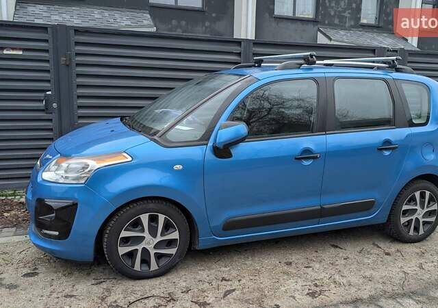 Синий Ситроен С3 Пикассо, объемом двигателя 1.56 л и пробегом 121 тыс. км за 8800 $, фото 1 на Automoto.ua