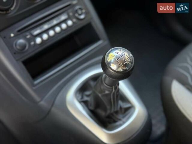 Синий Ситроен С3 Пикассо, объемом двигателя 1.56 л и пробегом 227 тыс. км за 7200 $, фото 19 на Automoto.ua