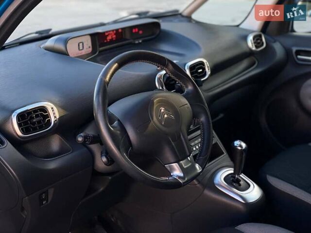 Синий Ситроен С3 Пикассо, объемом двигателя 1.56 л и пробегом 132 тыс. км за 7790 $, фото 10 на Automoto.ua