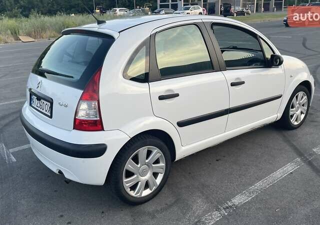Белый Ситроен С3, объемом двигателя 1.4 л и пробегом 328 тыс. км за 4000 $, фото 9 на Automoto.ua