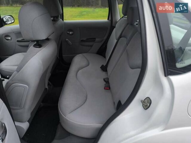 Белый Ситроен С3, объемом двигателя 1.1 л и пробегом 174 тыс. км за 4000 $, фото 14 на Automoto.ua