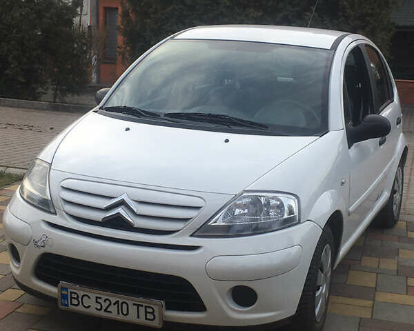 Белый Ситроен С3, объемом двигателя 1.1 л и пробегом 132 тыс. км за 4000 $, фото 27 на Automoto.ua