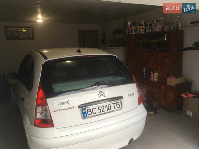 Белый Ситроен С3, объемом двигателя 1.1 л и пробегом 132 тыс. км за 4000 $, фото 28 на Automoto.ua