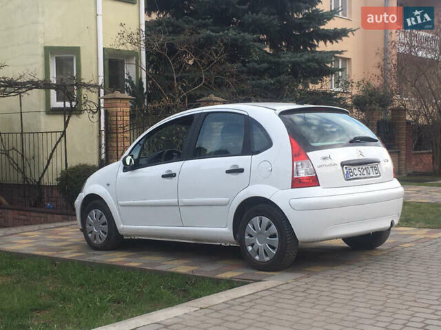 Белый Ситроен С3, объемом двигателя 1.1 л и пробегом 132 тыс. км за 4000 $, фото 9 на Automoto.ua