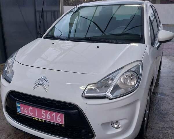 Белый Ситроен С3, объемом двигателя 1.6 л и пробегом 195 тыс. км за 6550 $, фото 10 на Automoto.ua