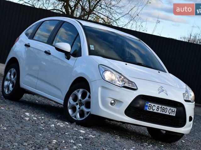 Белый Ситроен С3, объемом двигателя 1.4 л и пробегом 190 тыс. км за 5000 $, фото 3 на Automoto.ua