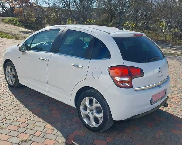 Белый Ситроен С3, объемом двигателя 1.6 л и пробегом 195 тыс. км за 6550 $, фото 9 на Automoto.ua