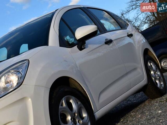 Белый Ситроен С3, объемом двигателя 1.4 л и пробегом 190 тыс. км за 5000 $, фото 16 на Automoto.ua