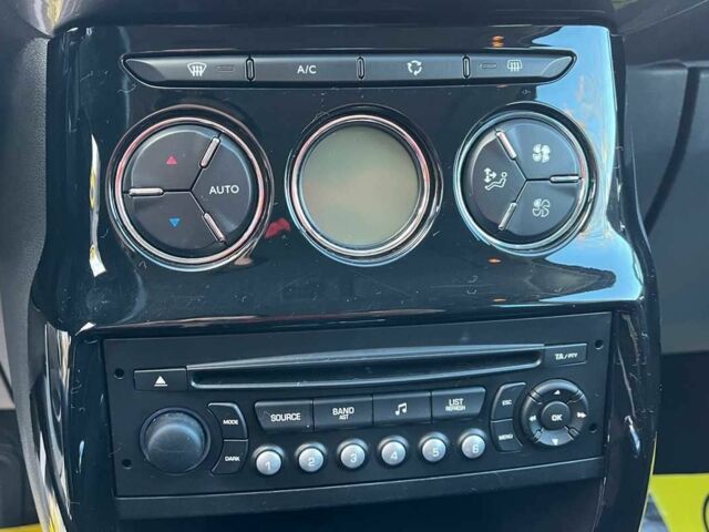 Білий Сітроен С3, об'ємом двигуна 1.6 л та пробігом 195 тис. км за 6999 $, фото 8 на Automoto.ua