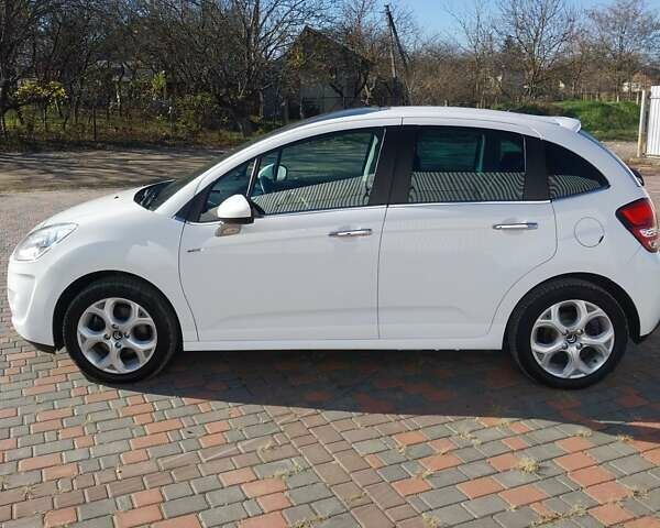 Белый Ситроен С3, объемом двигателя 1.6 л и пробегом 195 тыс. км за 6550 $, фото 3 на Automoto.ua